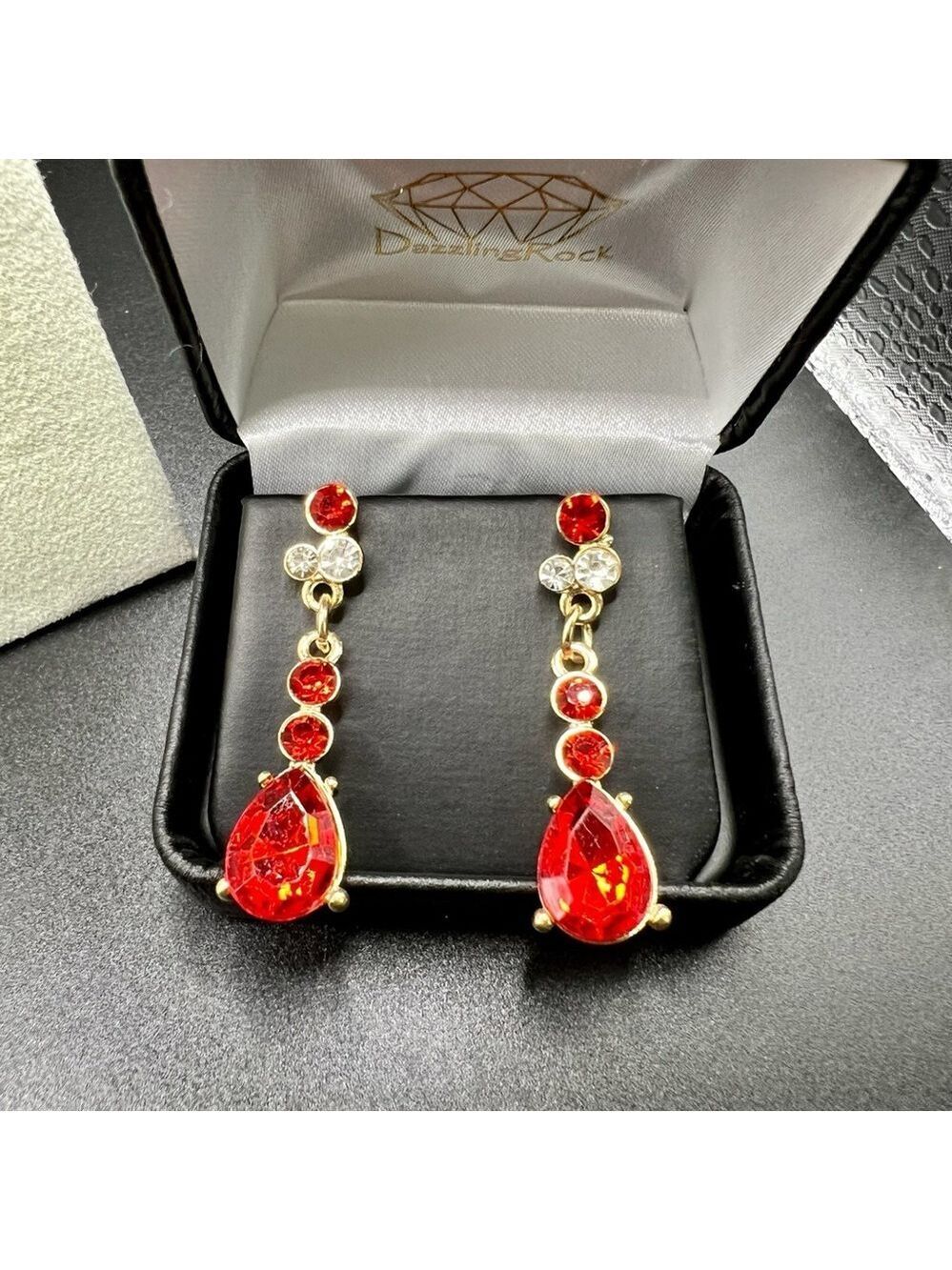 🎉HP🎉New Vintage Inspired Gold Tone Crystal & Zircon Necklace and Earring Set - Picture 5 of 14